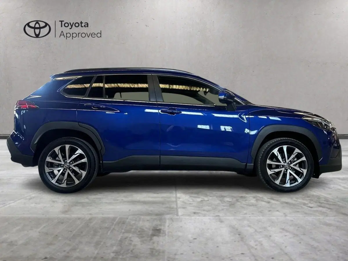 Toyota Corolla Cross Hybrid usata a Milano (4)
