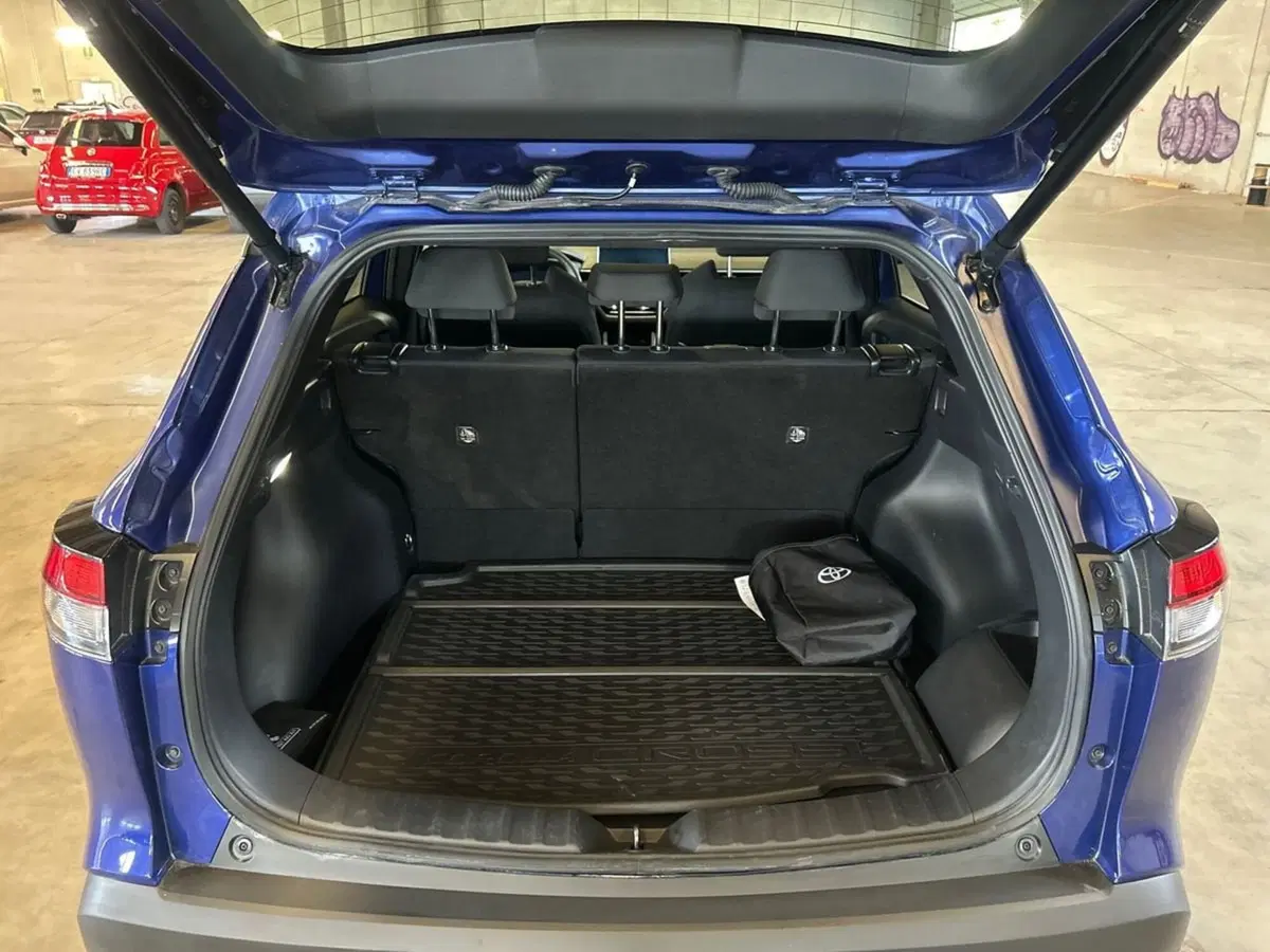 Toyota Corolla Cross Hybrid usata a Milano (6)