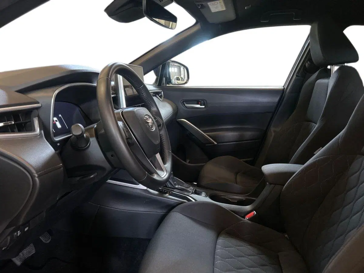 Toyota Corolla Cross Hybrid usata a Milano (7)