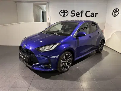 Toyota Yaris 1.5 Hybrid 5 porte Energy nuova a Milano