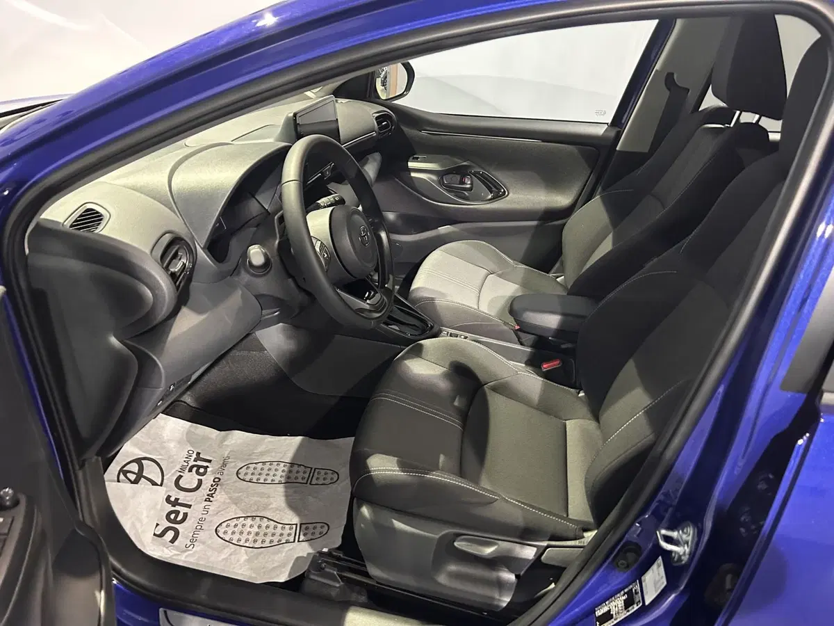Toyota Yaris nuova a Milano (11)