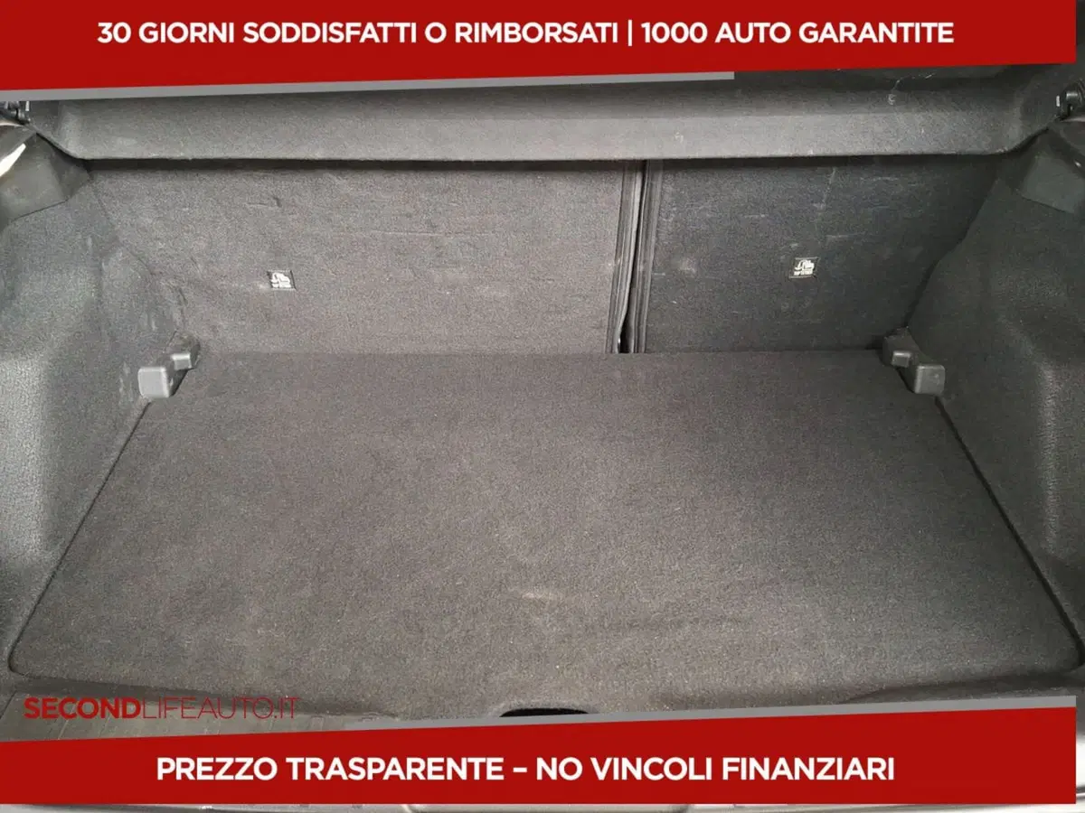 Jeep Avenger usata a Chieti (14)