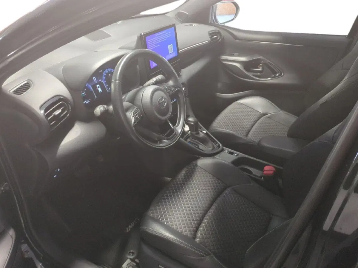 Toyota Yaris usata a Milano (10)