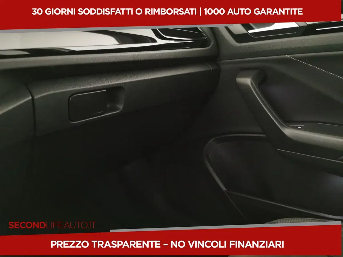 Volkswagen T-Roc usata a Chieti (17)