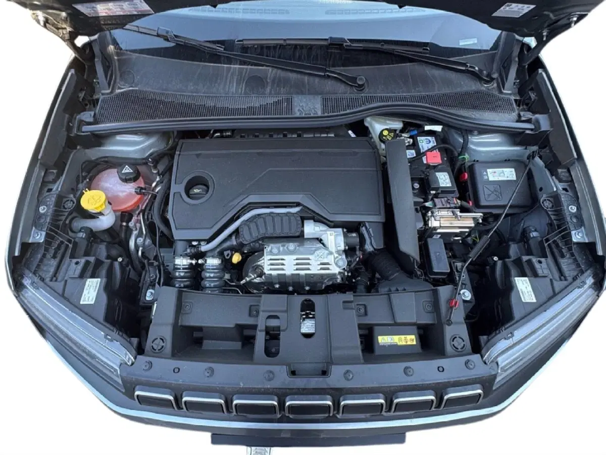 Jeep Avenger nuova a Agrigento (12)