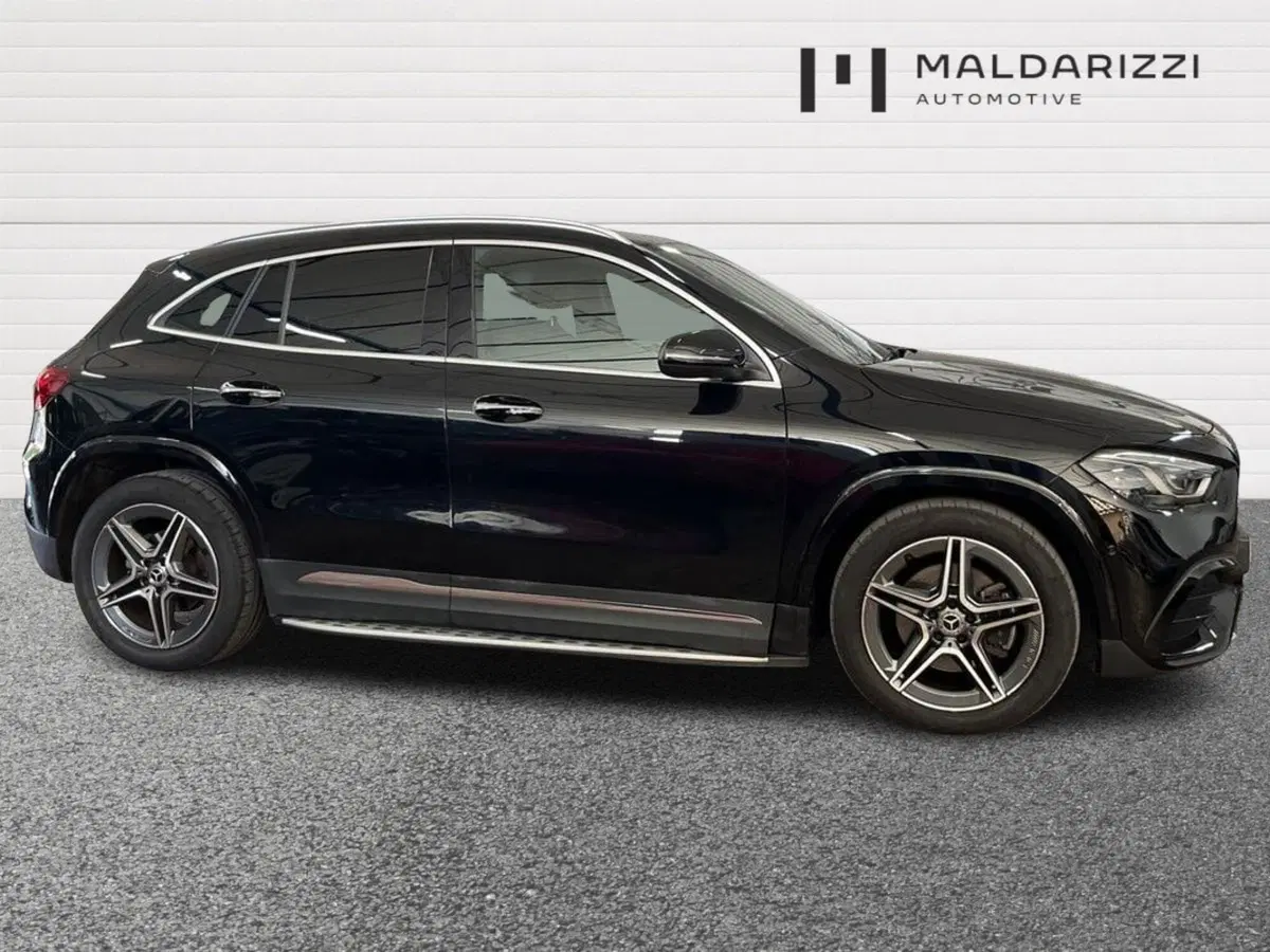 Mercedes-Benz GLA SUV usata a Bari (5)