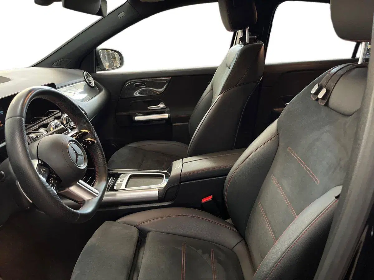 Mercedes-Benz GLA SUV usata a Bari (7)