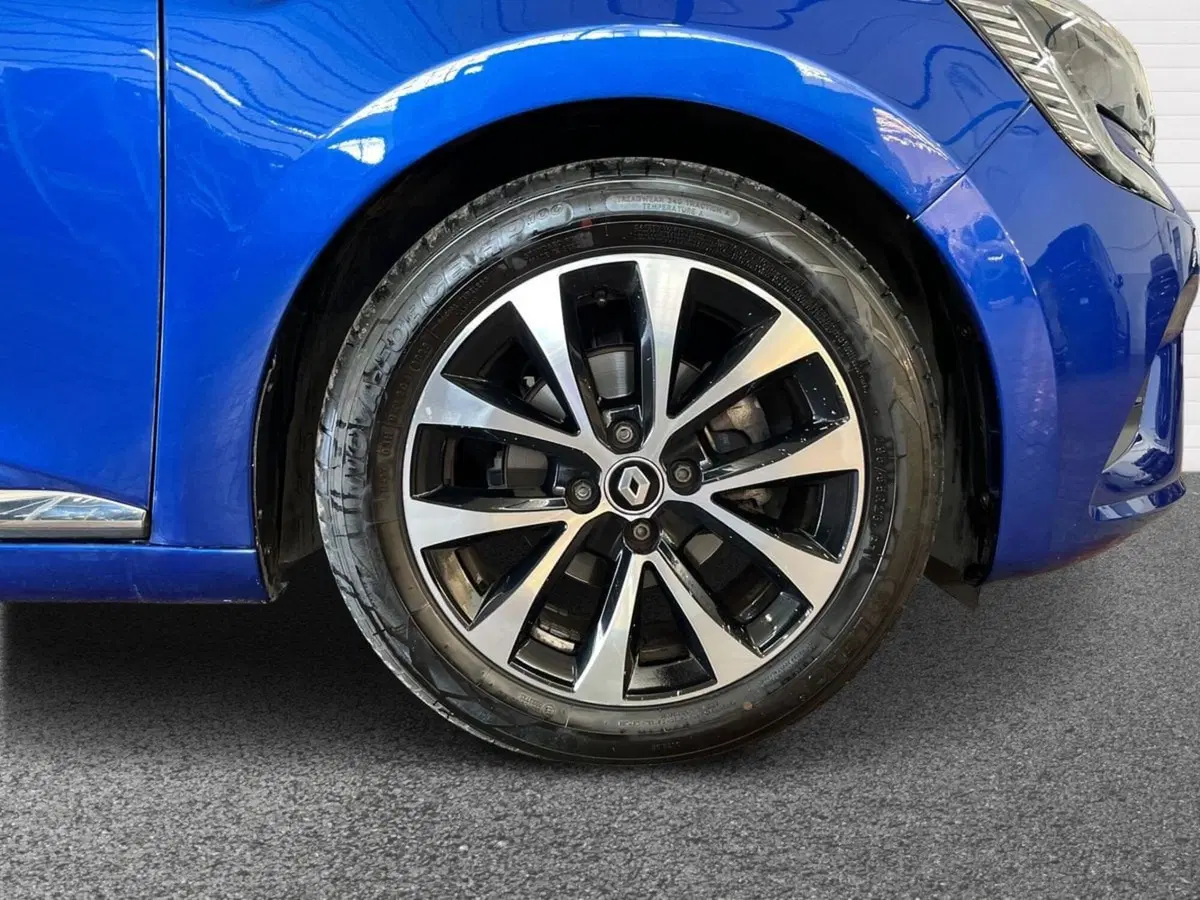 Renault Clio usata a Bari (6)