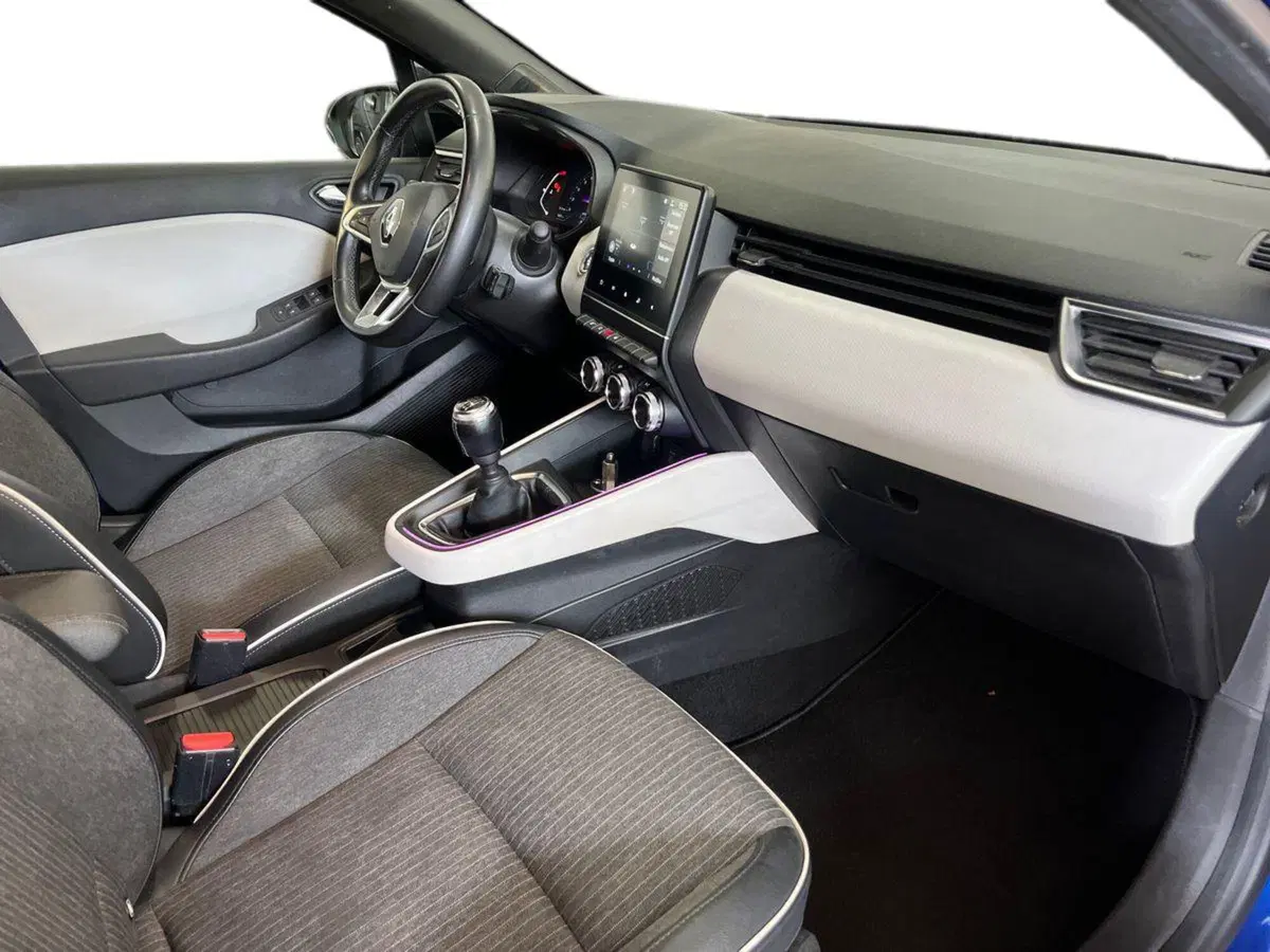 Renault Clio usata a Bari (9)