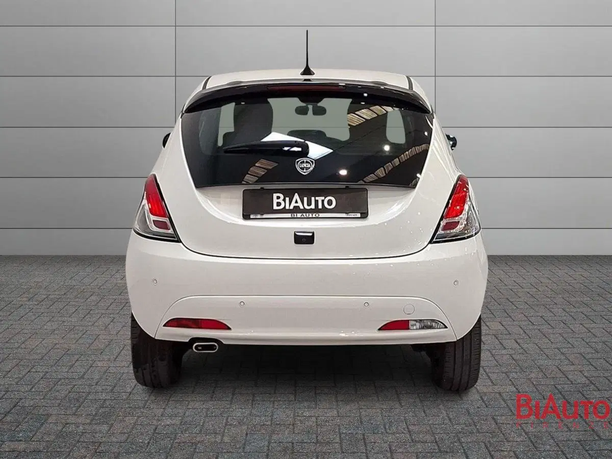 Lancia Ypsilon usata a Firenze (11)