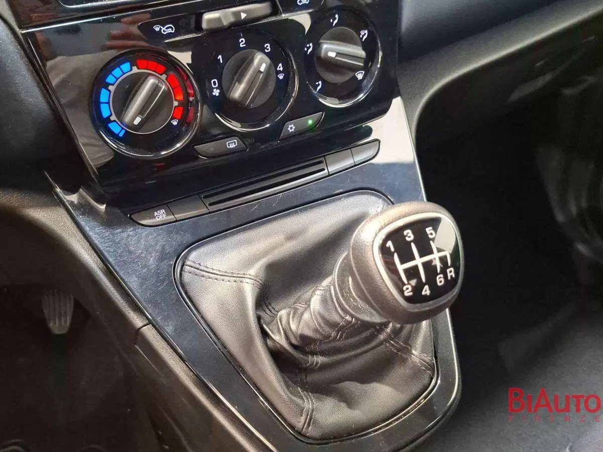 Lancia Ypsilon usata a Firenze (16)