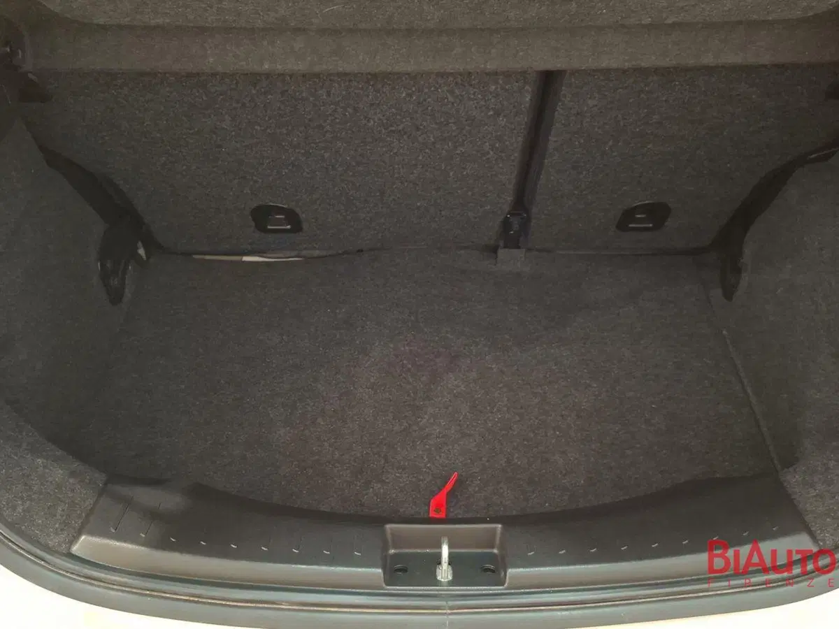 Lancia Ypsilon usata a Firenze (5)
