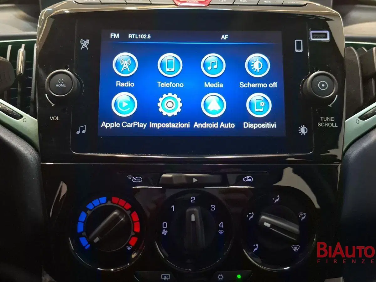Lancia Ypsilon usata a Firenze (9)