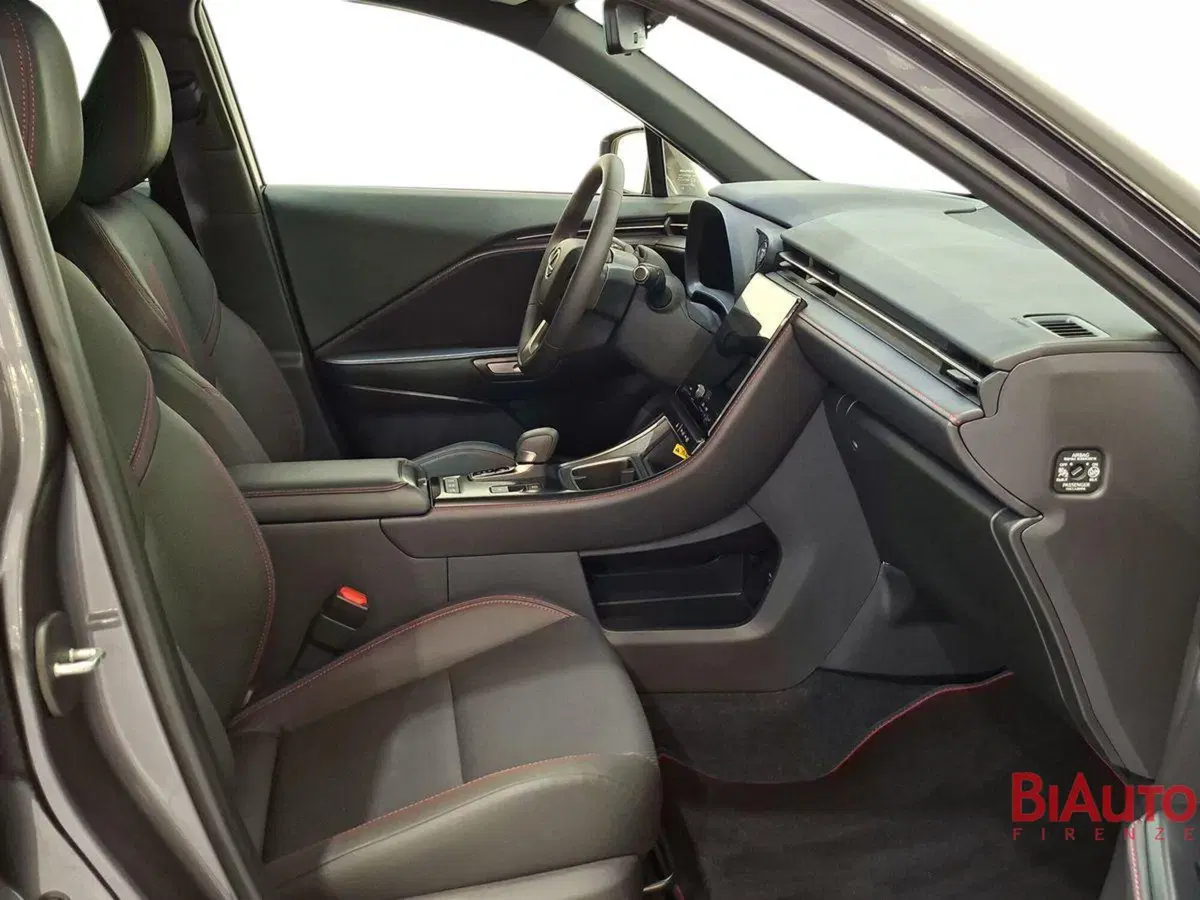 Lexus LBX usata a Firenze (18)