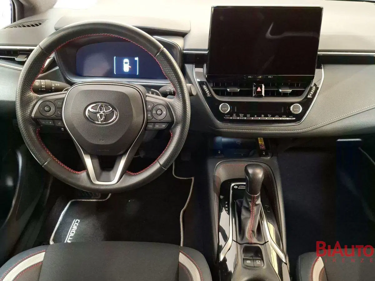 Toyota Corolla Touring Sports usata a Firenze (8)