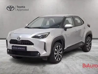 Toyota Yaris Cross Trend awd-i 115cv e-cvt del 2022 usata a Sesto Fiorentino