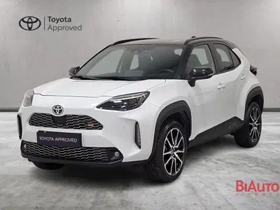 Toyota Yaris Cross 1.5h GR Sport Black Sky fwd 116cv e-cvt del 2024 usata a Sesto Fiorentino