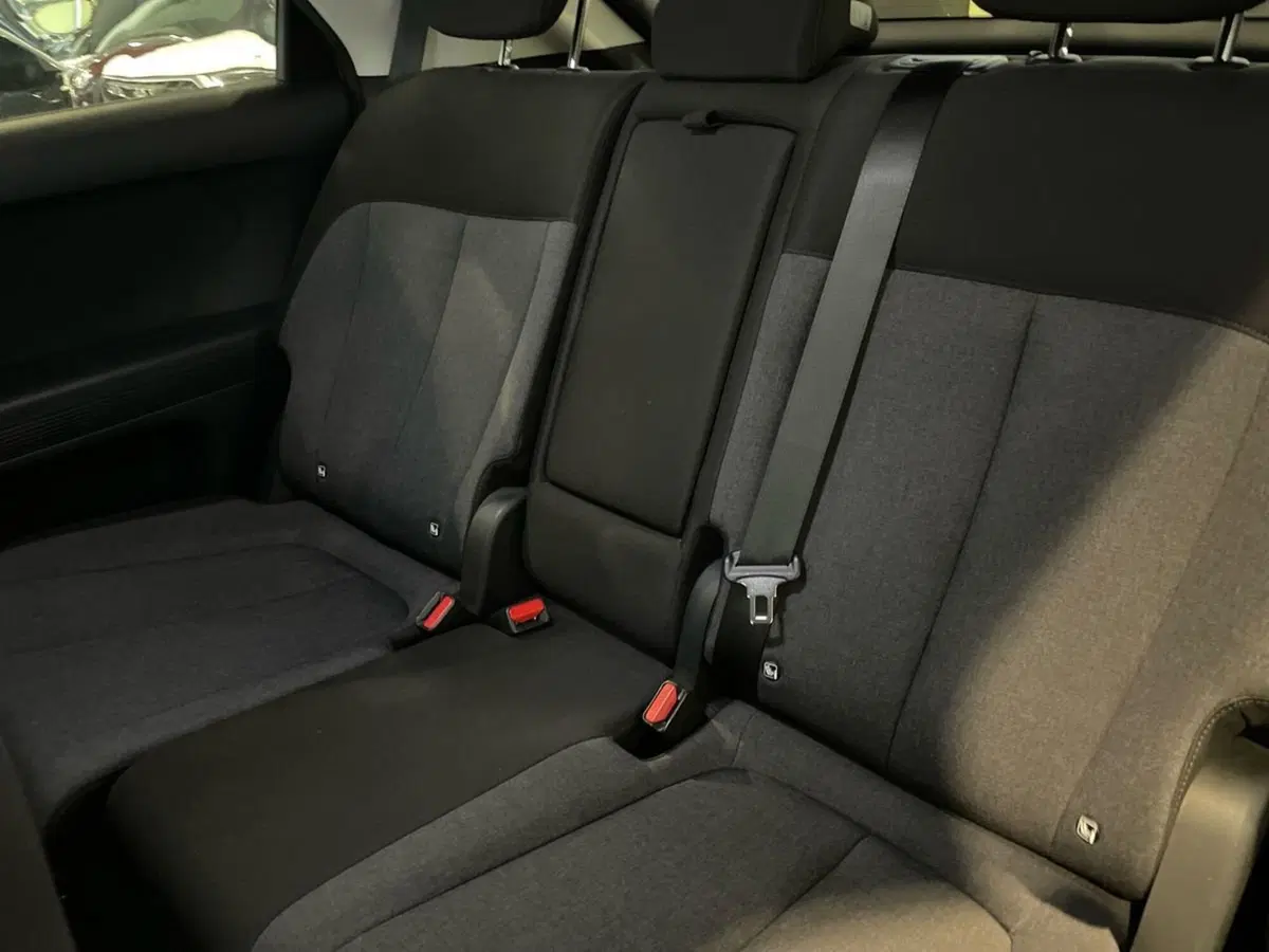Hyundai Ioniq 5 usata a Macerata (13)