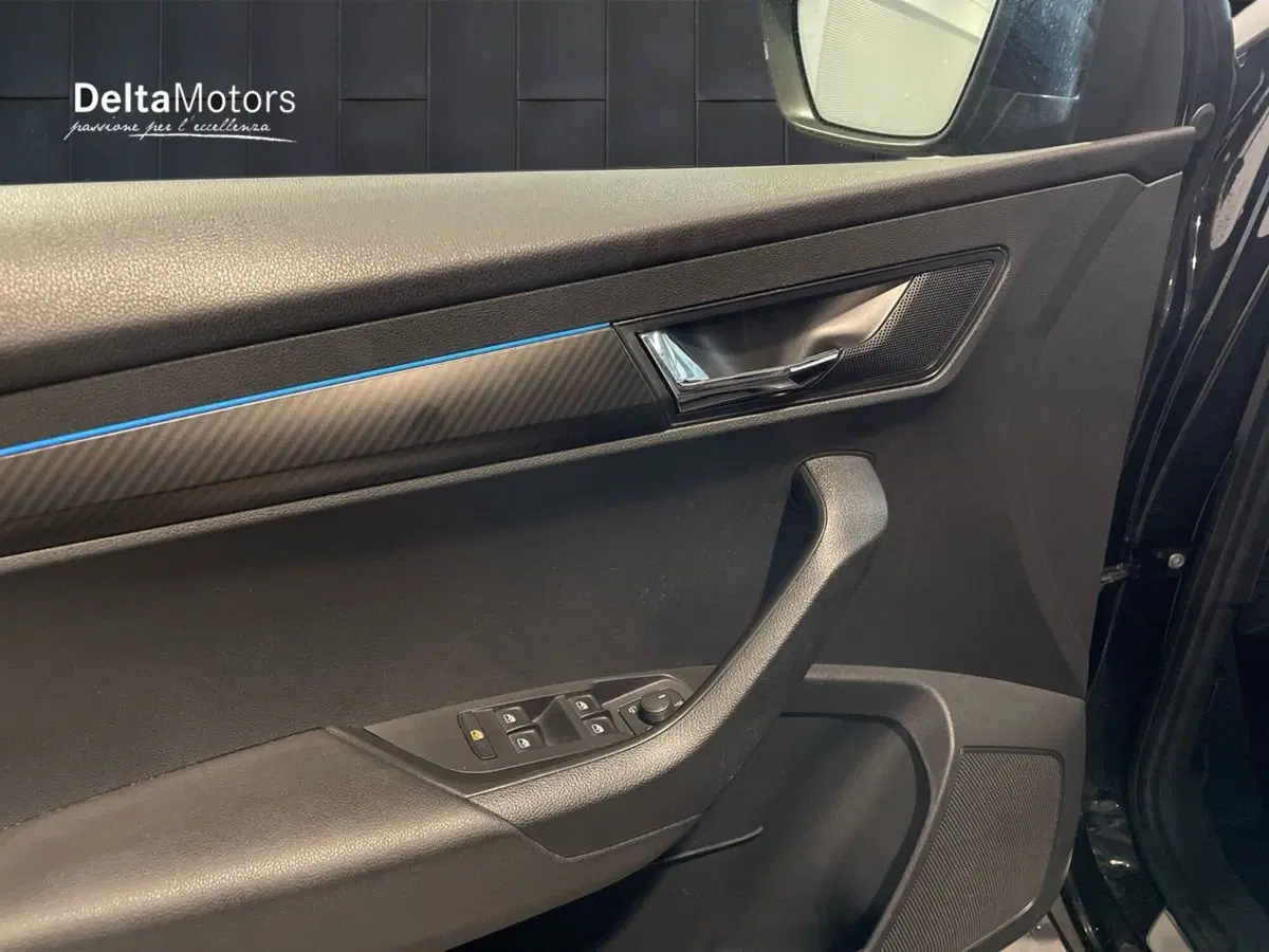Skoda Karoq usata a Macerata (17)