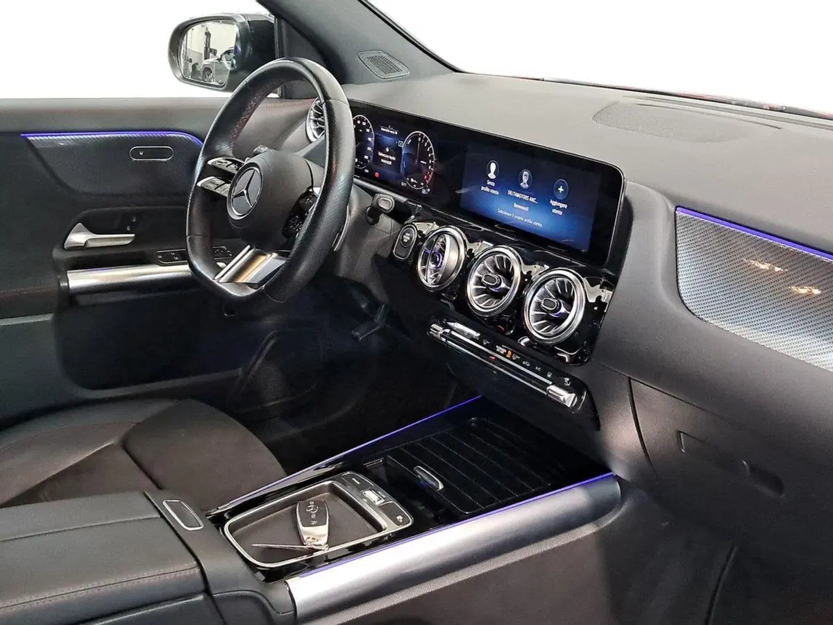 Mercedes-Benz GLA SUV usata a Ancona (12)