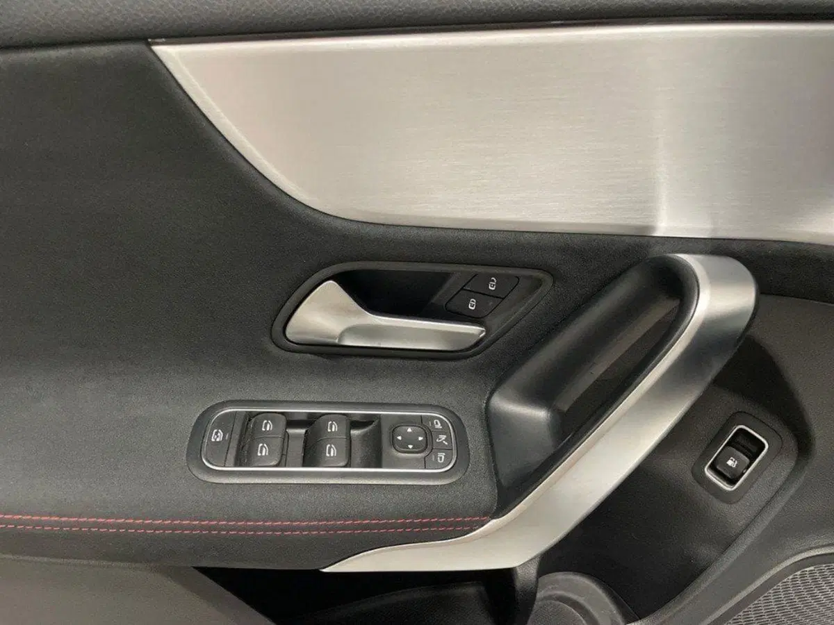 Mercedes-Benz Classe A usata a Ancona (17)