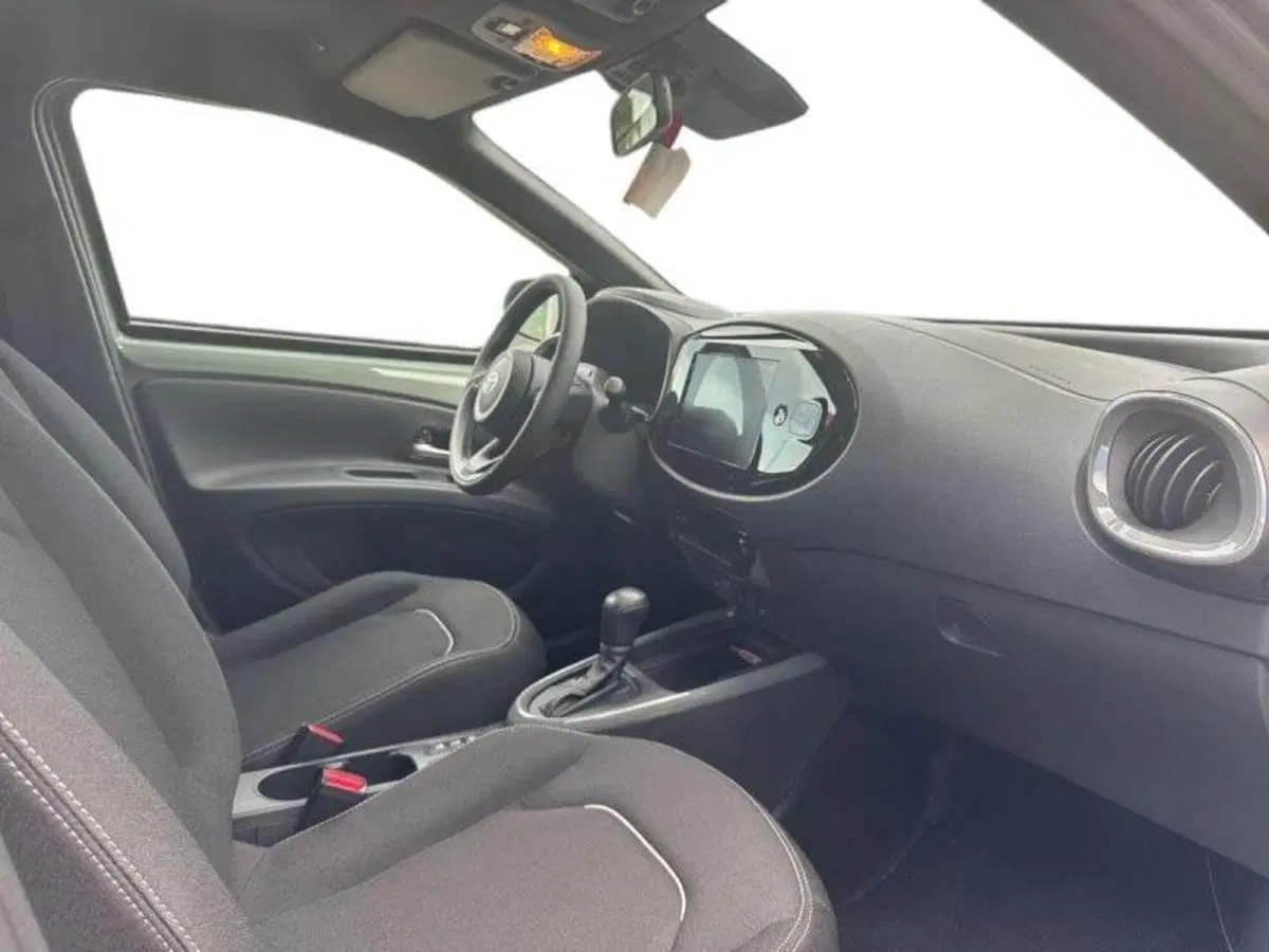 Toyota Aygo X nuova a Perugia (12)
