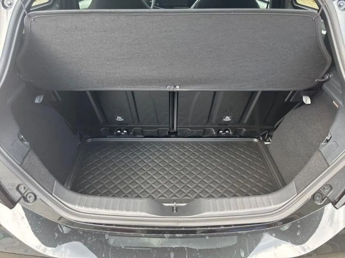 Toyota Aygo X nuova a Perugia (5)