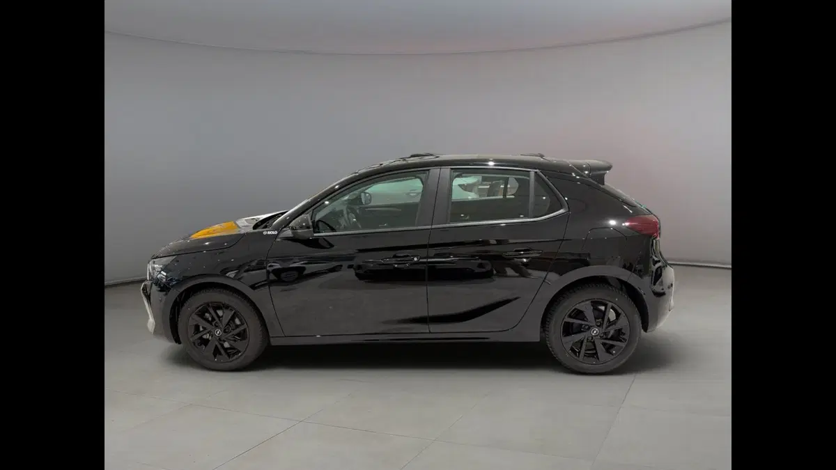 Opel Corsa nuova a Palermo (2)