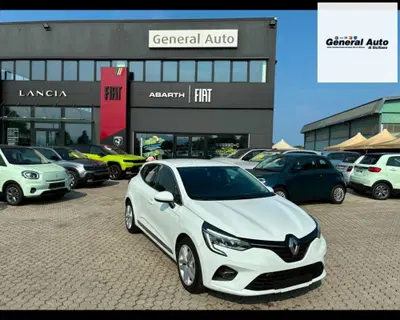 Renault Clio TCe 130 CV EDC FAP 5 porte Intens del 2020 usata a Massarosa