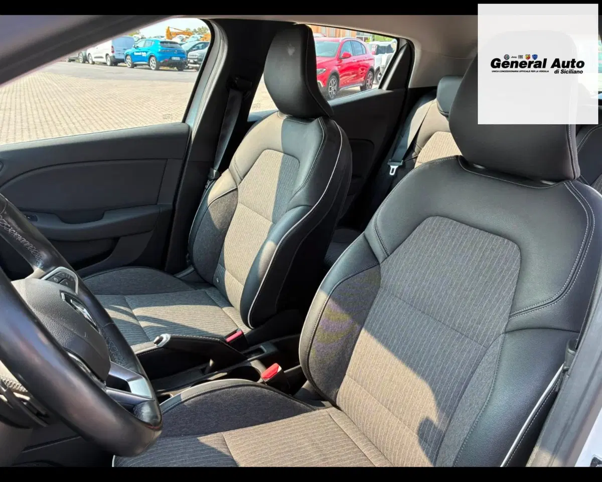 Renault Clio usata a Lucca (17)