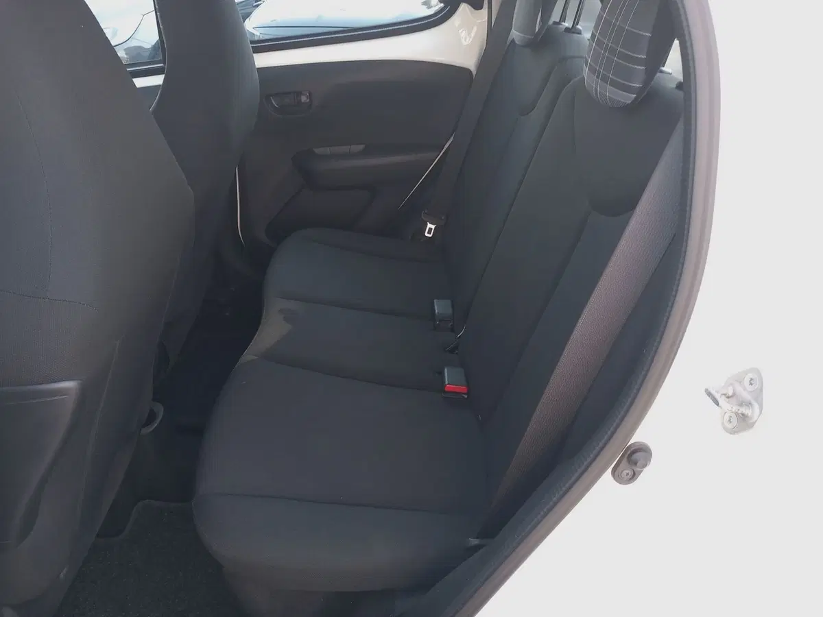 Peugeot 108 usata a Lucca (10)