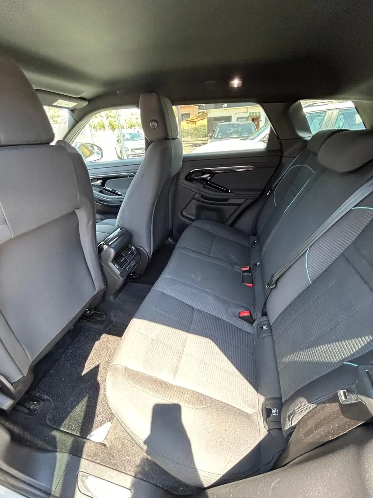 Land Rover Range Rover Evoque usata a Roma (8)