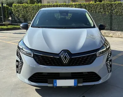 Renault Clio 1.0 tce Evolution Gpl 100cv del 2024 usata a Sora