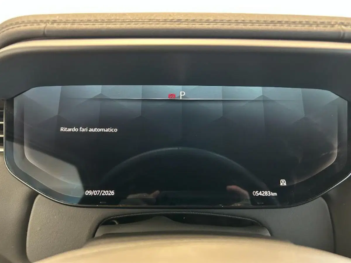 Land Rover Range Rover Sport usata a Venezia (20)