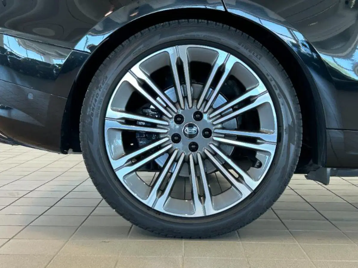 Land Rover Range Rover Sport usata a Venezia (9)