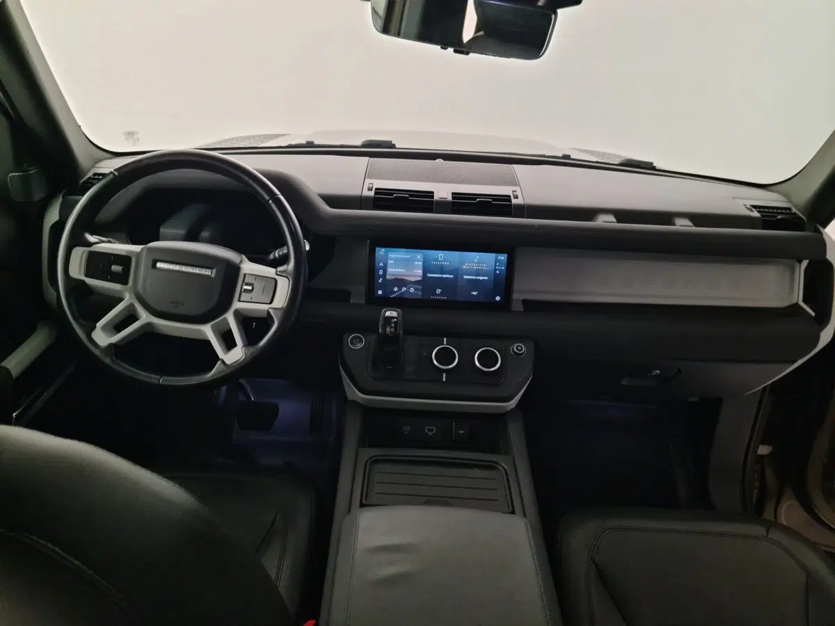 Land Rover Defender usata a Bergamo (6)
