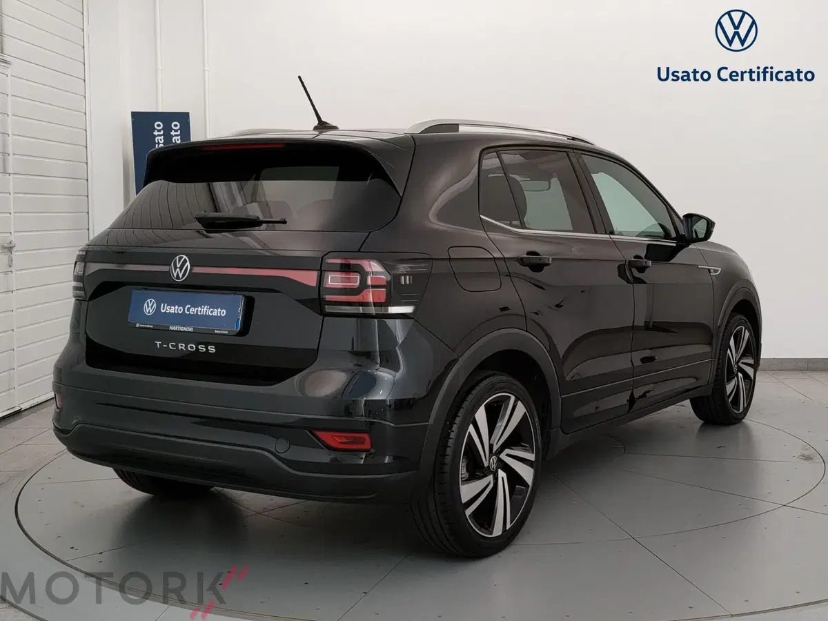 Volkswagen T-Cross usata a Varese (5)