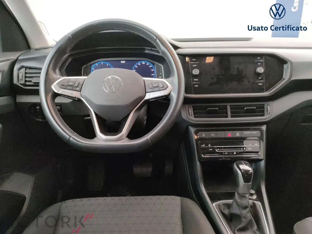 Volkswagen T-Cross usata a Varese (12)
