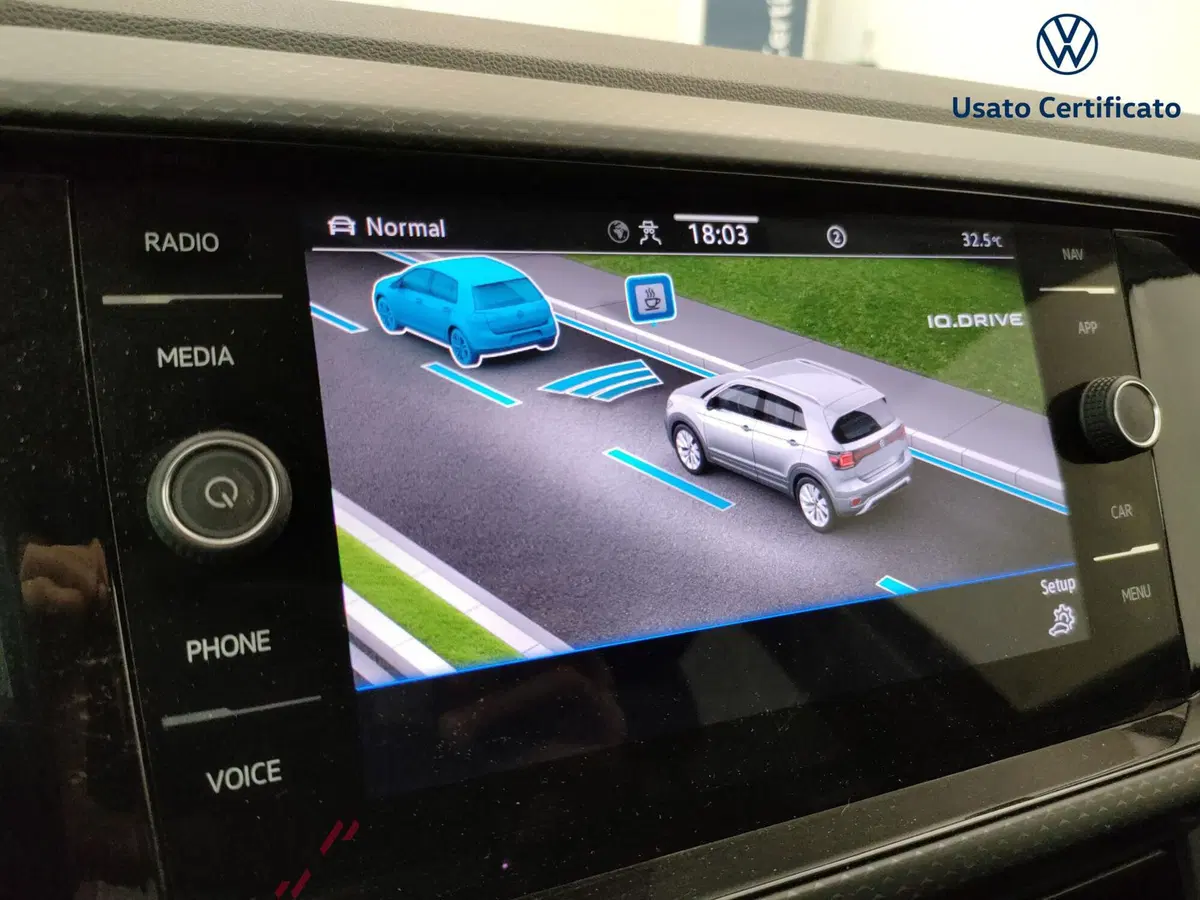 Volkswagen T-Cross usata a Varese (15)