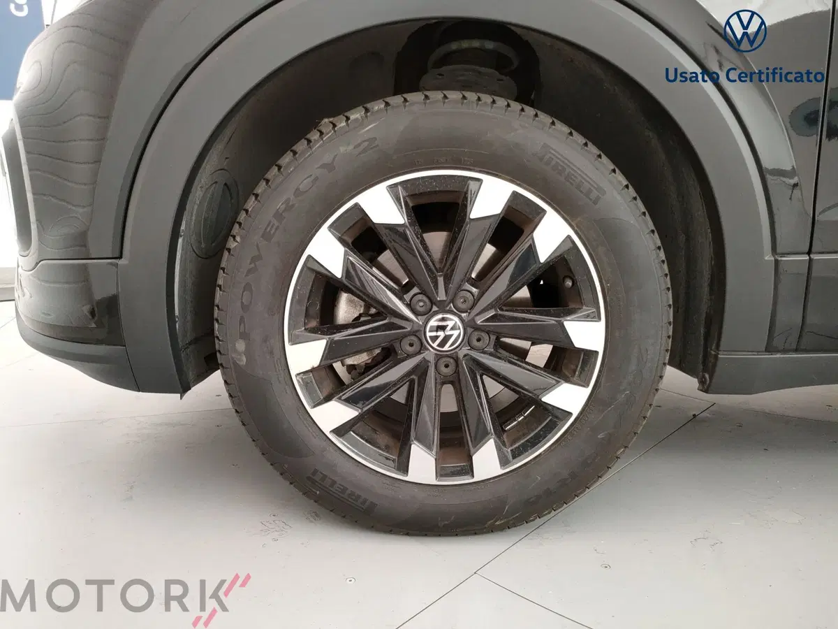 Volkswagen T-Cross usata a Varese (6)