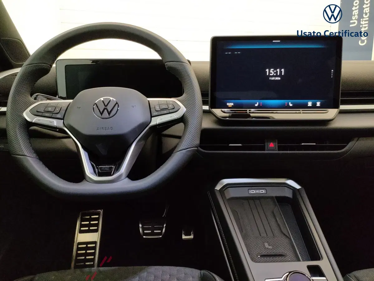 Volkswagen T-Roc nuova a Varese (12)