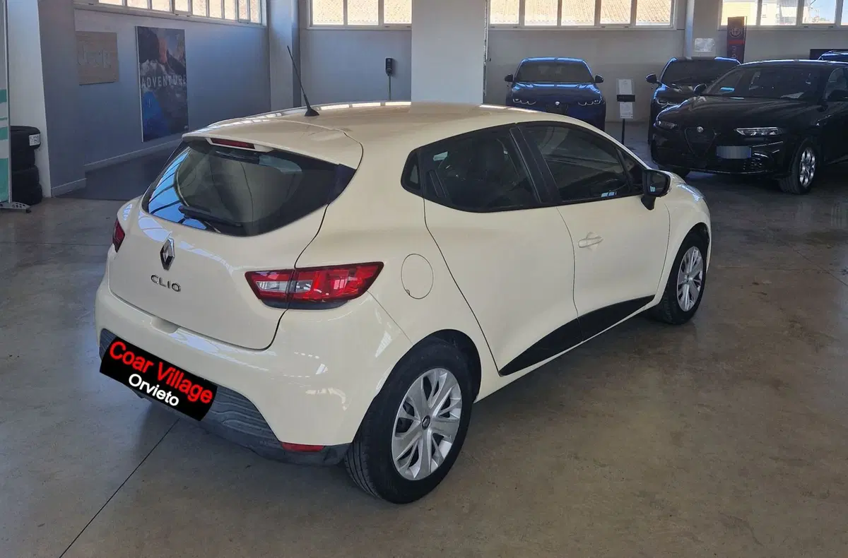 Renault Clio usata a Terni (4)