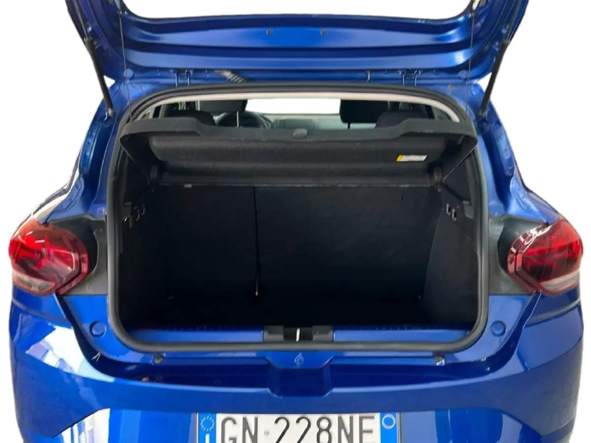 Dacia Sandero usata a Roma (10)
