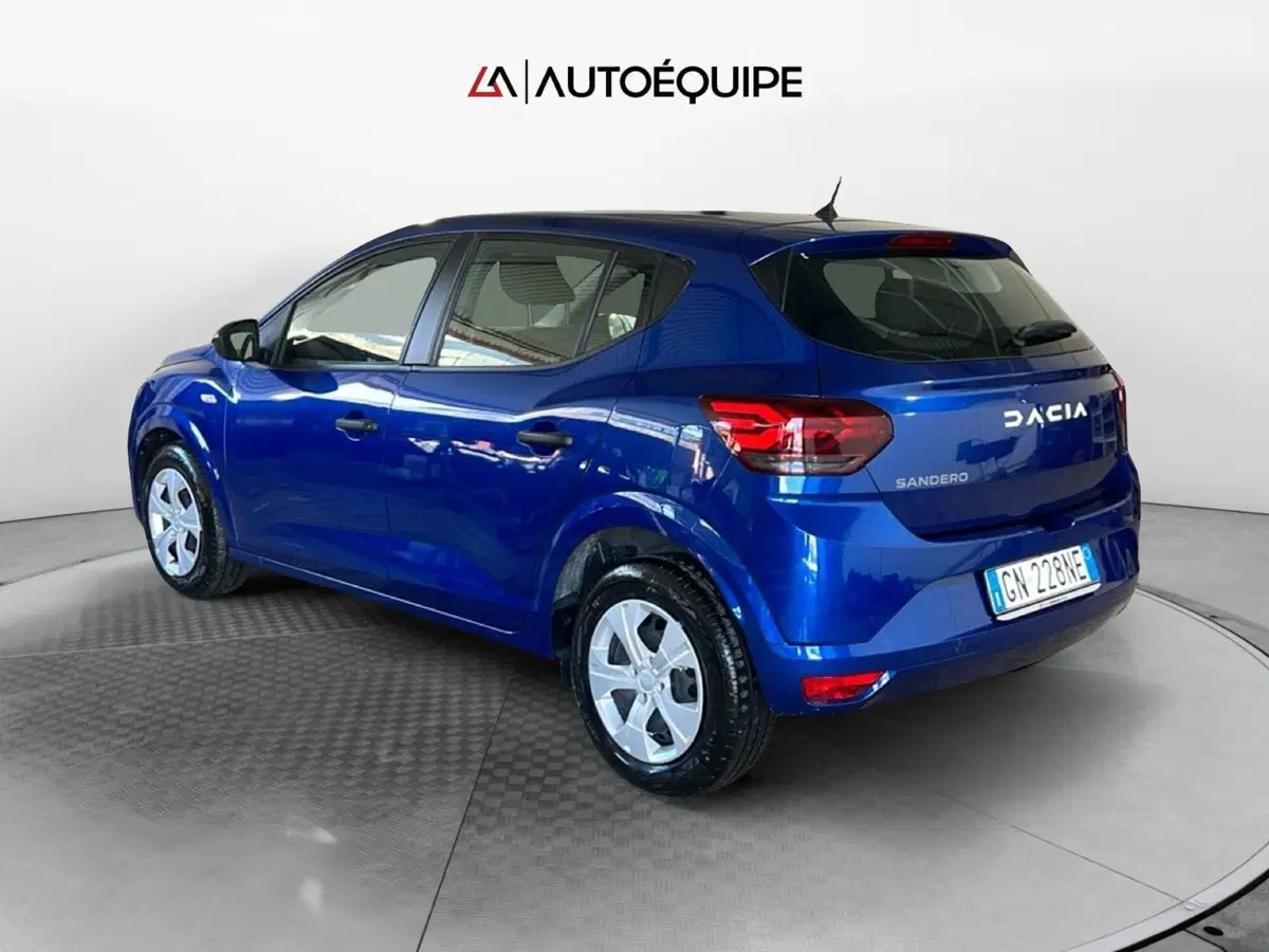Dacia Sandero usata a Roma (3)