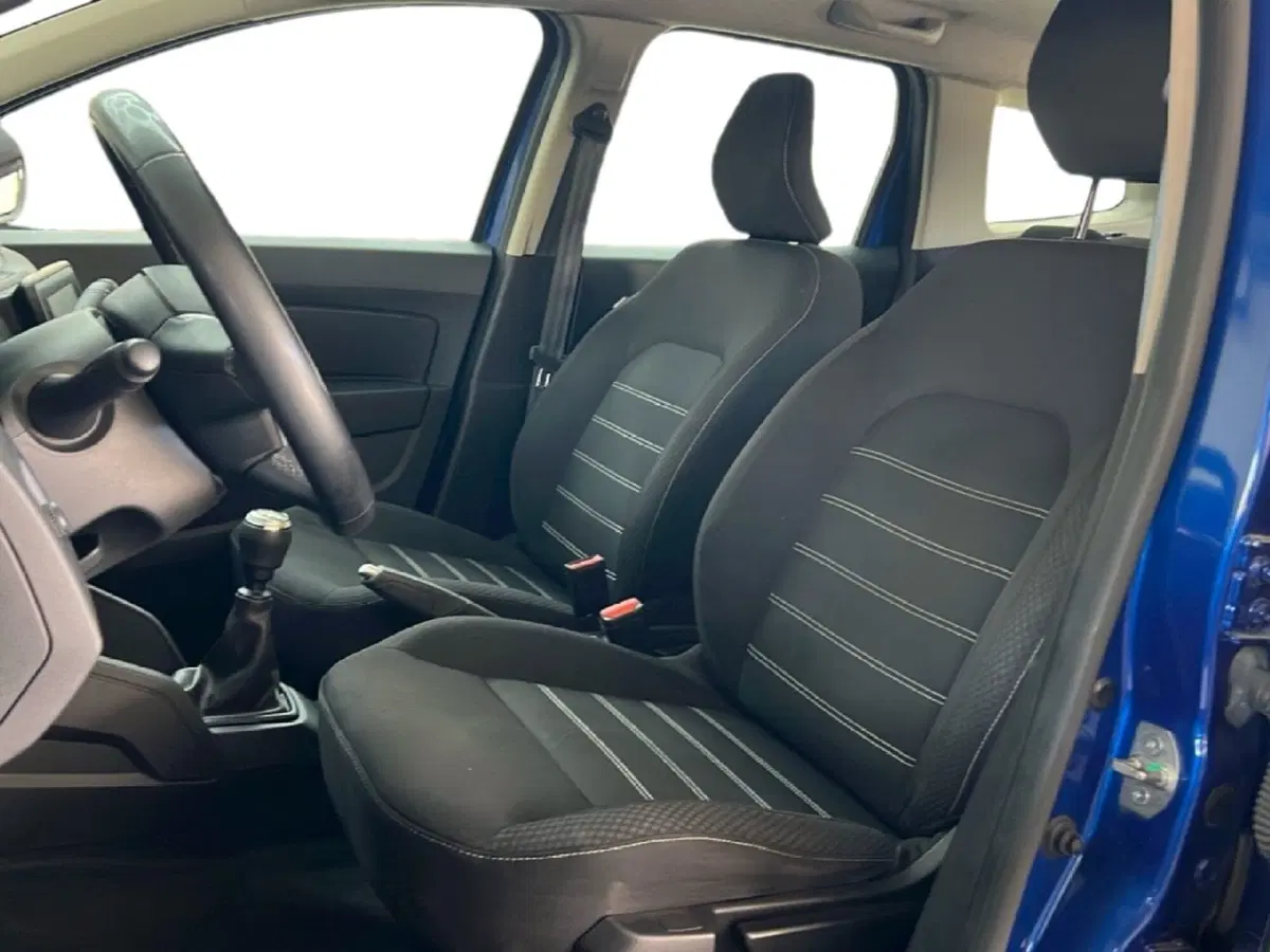 Dacia Duster usata a Roma (12)