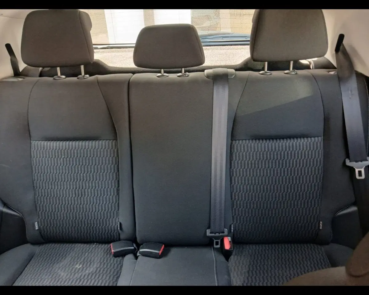 Peugeot 208 usata a Imperia (11)