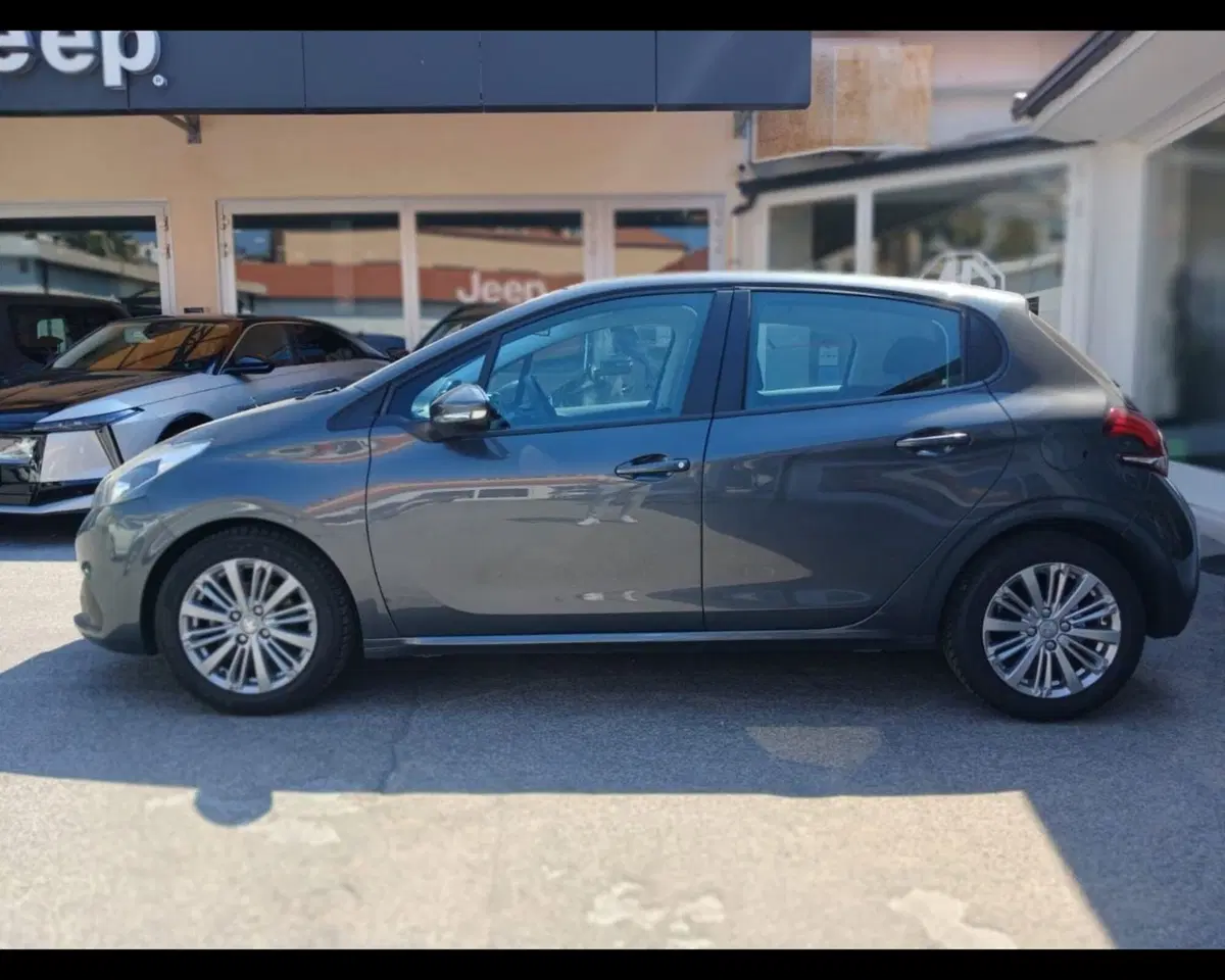 Peugeot 208 usata a Imperia (2)