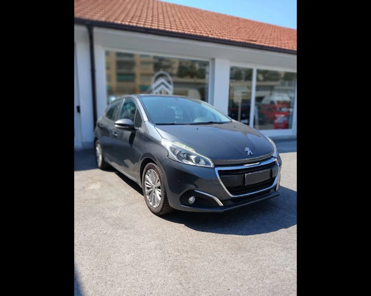 Peugeot 208 usata a Imperia (7)