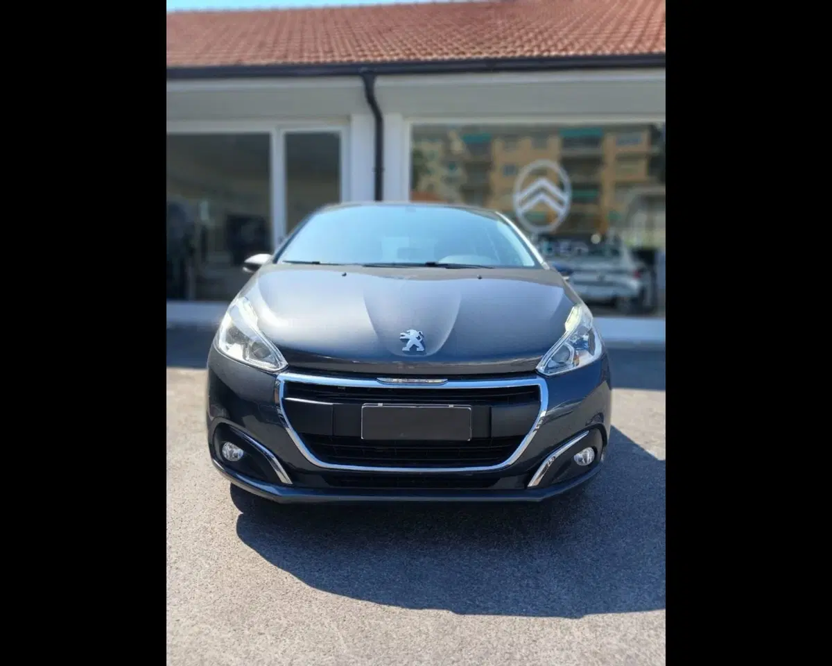 Peugeot 208 usata a Imperia (8)