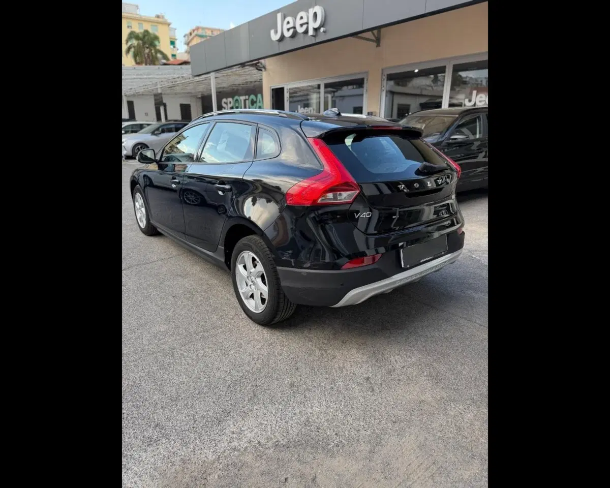 Volvo V40 Cross Country usata a Imperia (3)